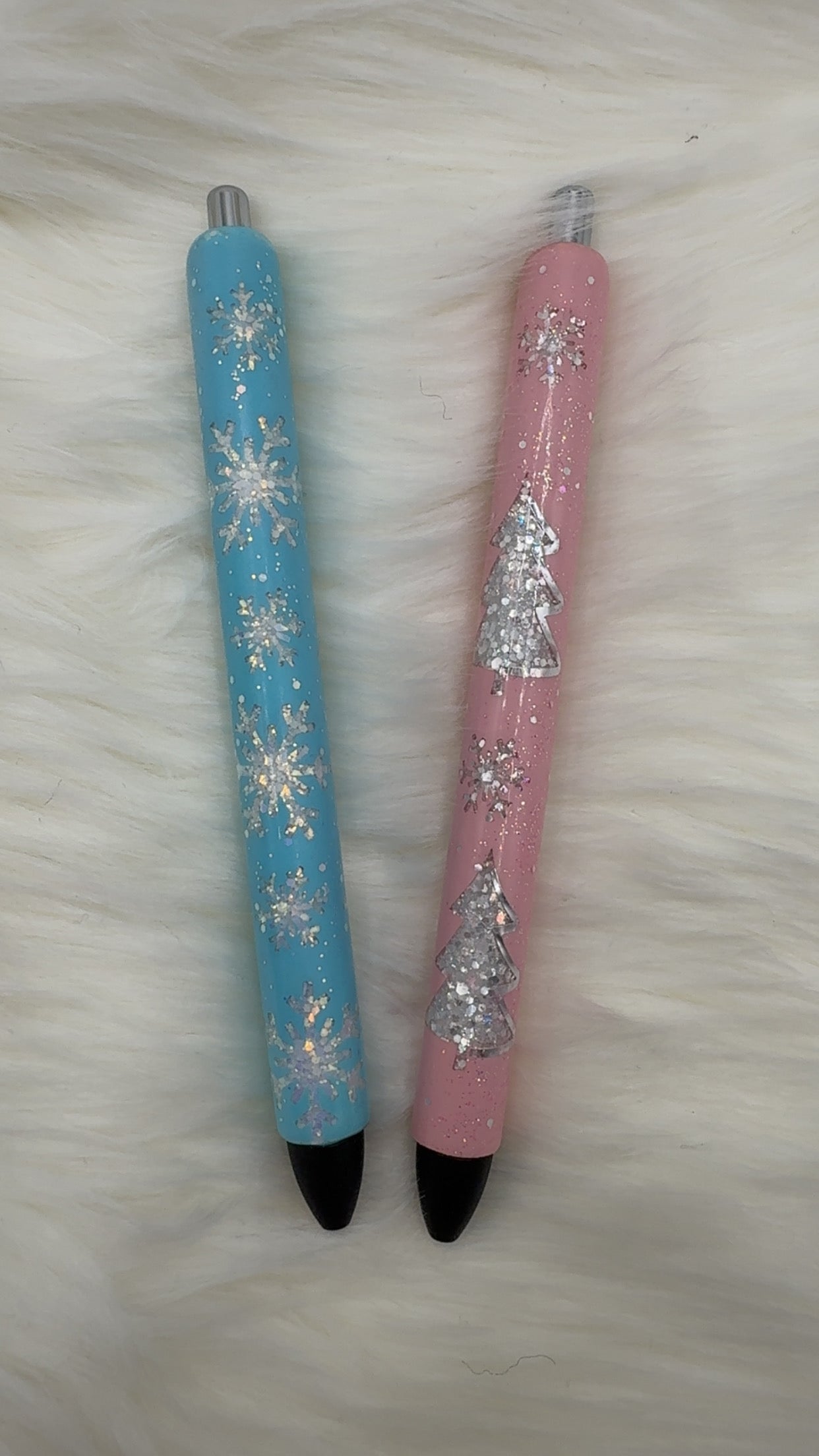 Peek a boo glitter pen