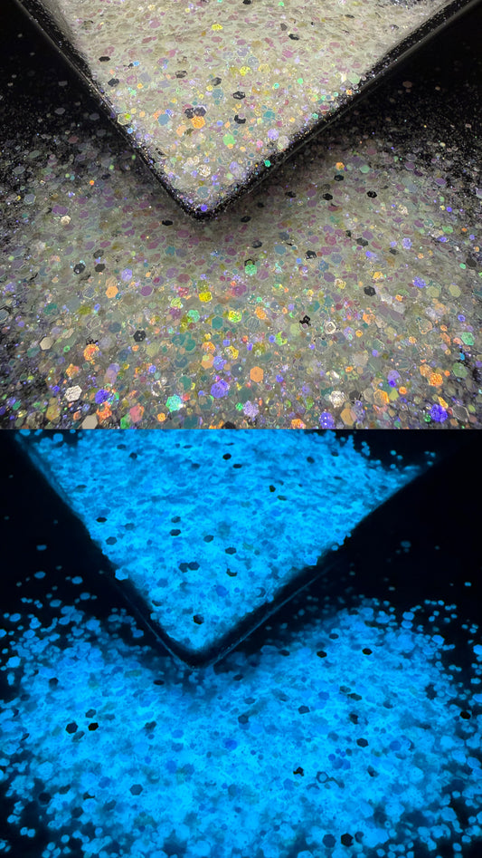 Luminous Lagoon - 2oz Bag - Glow - Chunky Mix