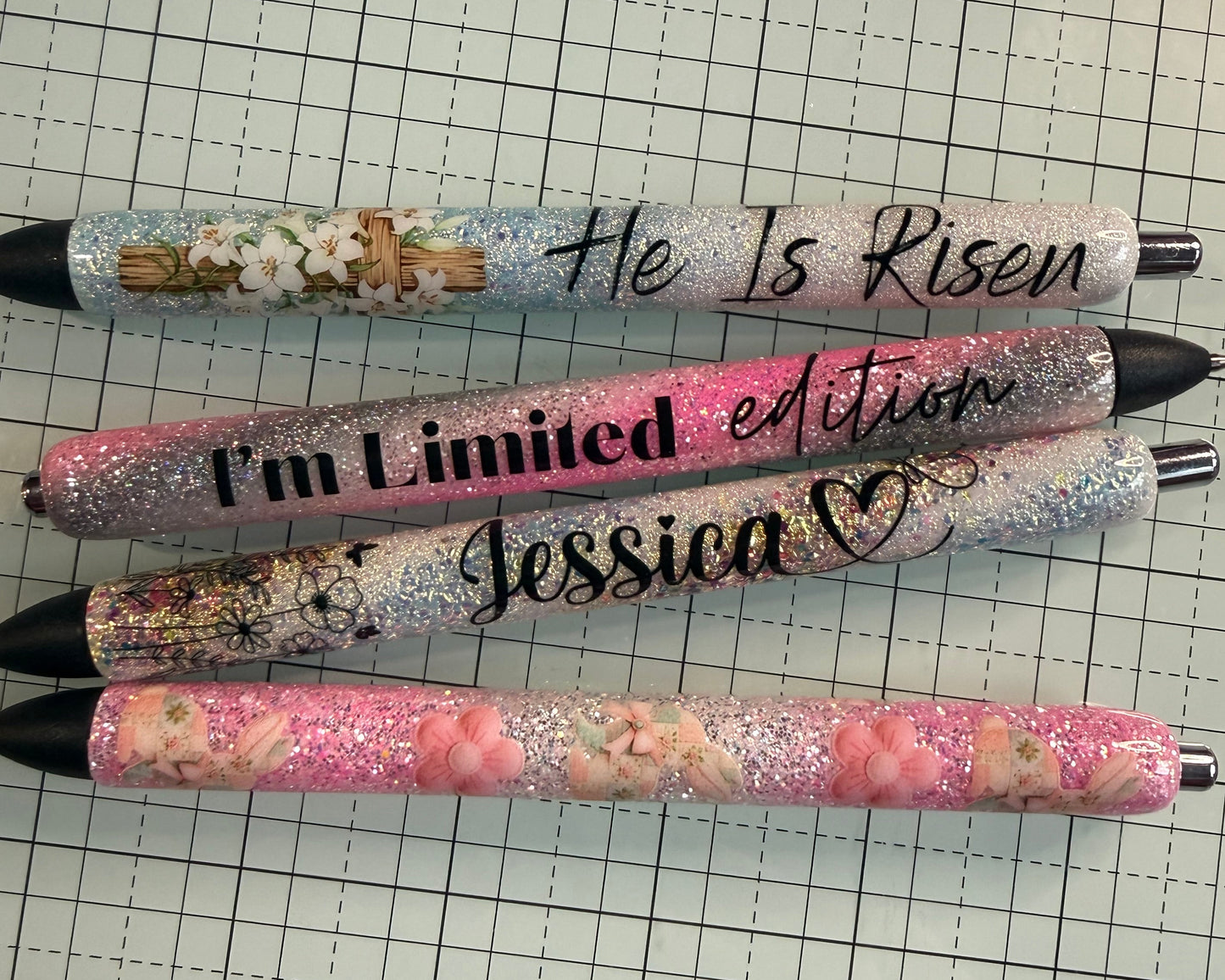 Glitter pen + wrap (Does not include personalization or charm)